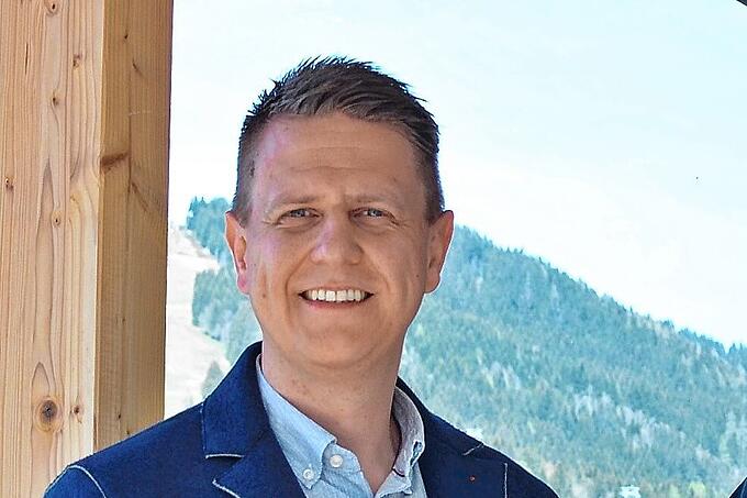 Owen Callahan – Editor-in-Chief at TheRockHeavenResort.com